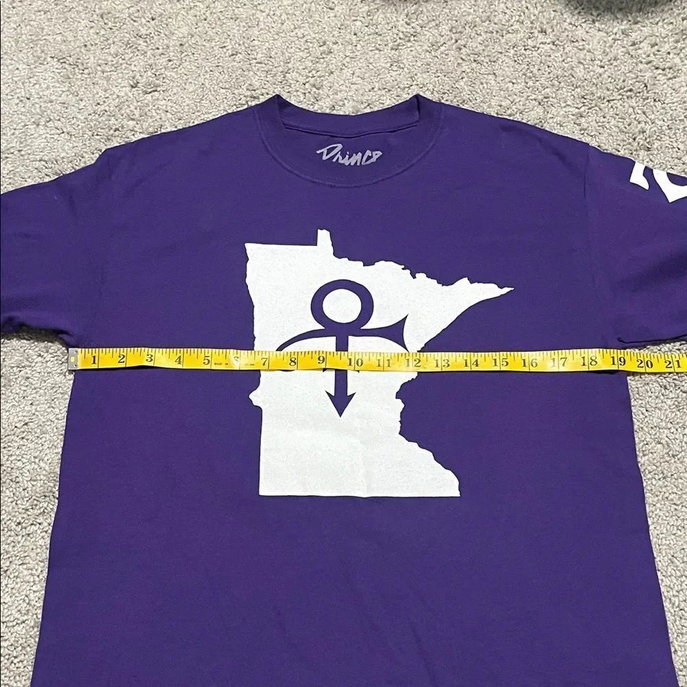 Prince Music Artist Purple White Minnesota Symbol Graphic Pullover T-Shirt - Picture 6 of 7